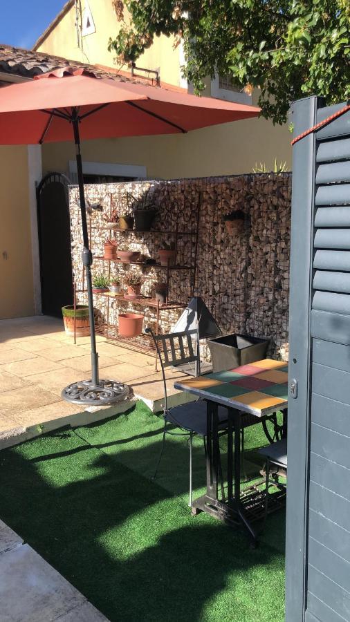Ferigoules #Festivalavignon Entraigues-sur-la-Sorgue Exterior foto